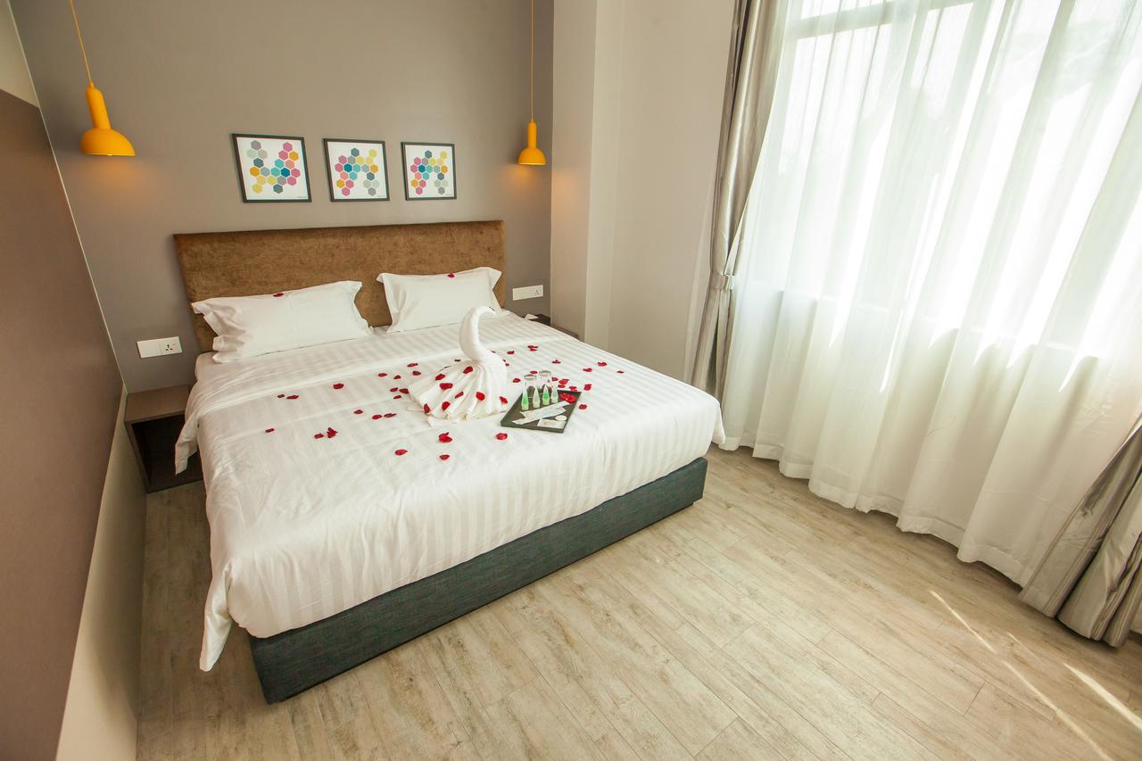 Bzz Hotel Секудаи Экстерьер фото