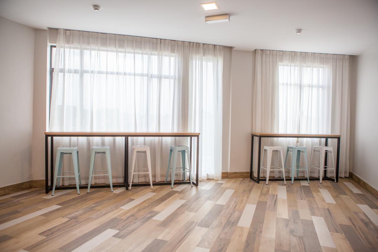 Bzz Hotel Секудаи Экстерьер фото