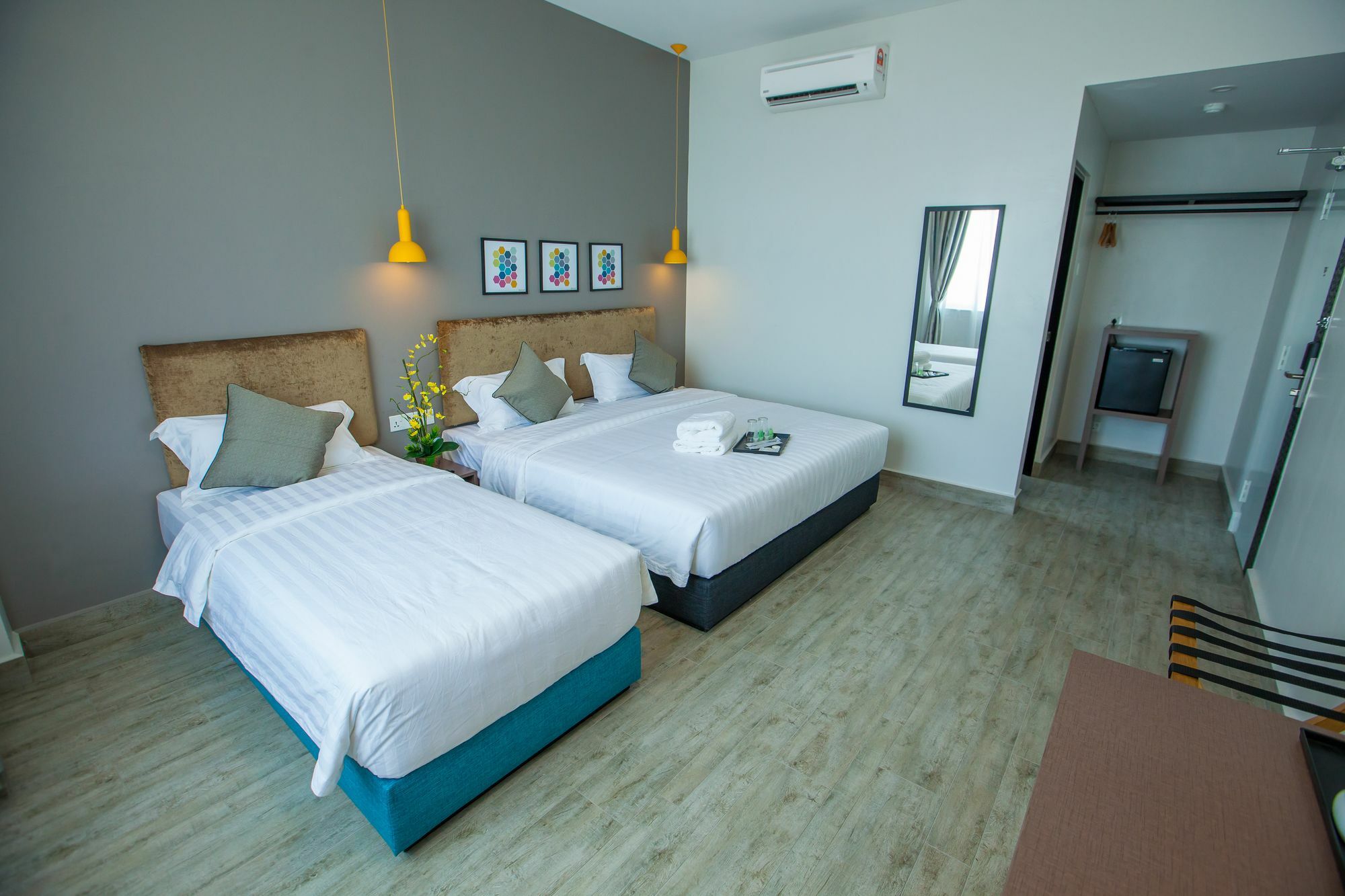 Bzz Hotel Секудаи Экстерьер фото